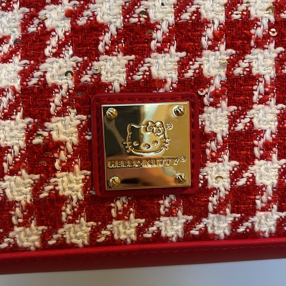 Hello Kitty Boxlunch exclusive houndstooth crossbody with matching wallet - Picture 5 of 11